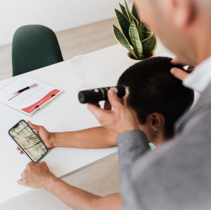 medicina-cirugia-capilar-barcelona-primera-visita